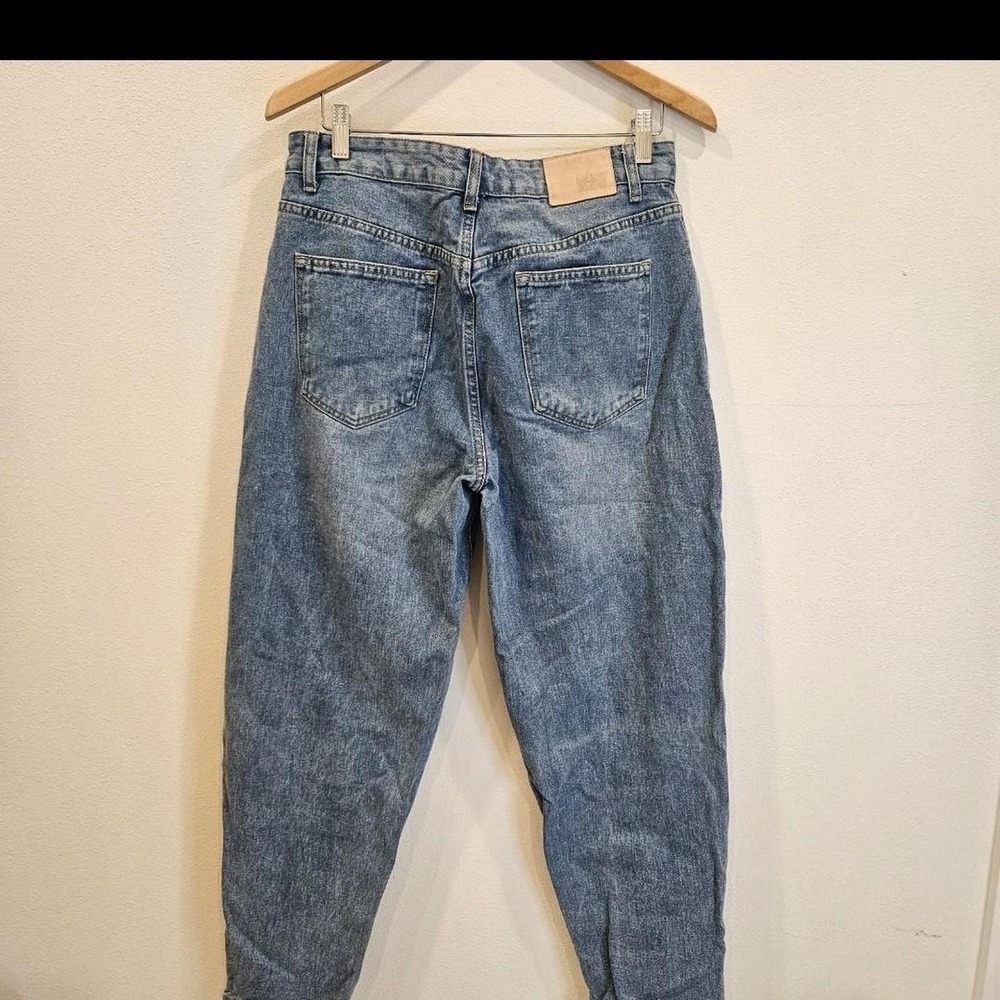 Blue Savvy High Rise Mom Jeans Light Wash Distressed Size 9/29 Juniors - Picture 2 of 8